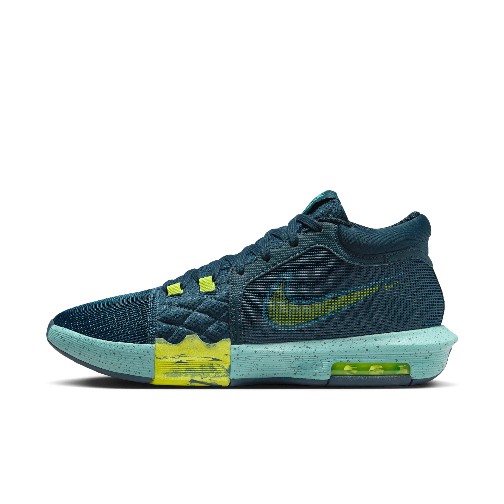 LeBron Witness 8