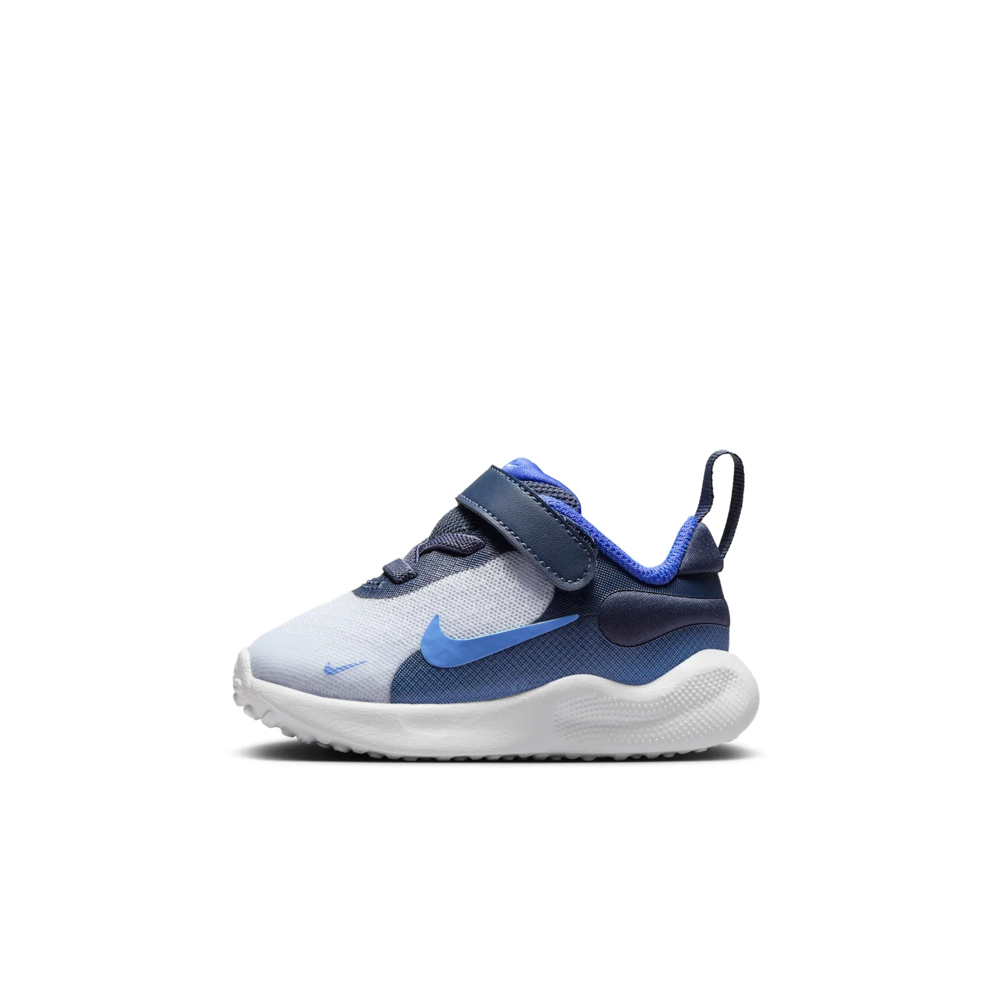 Nike Revolution 7