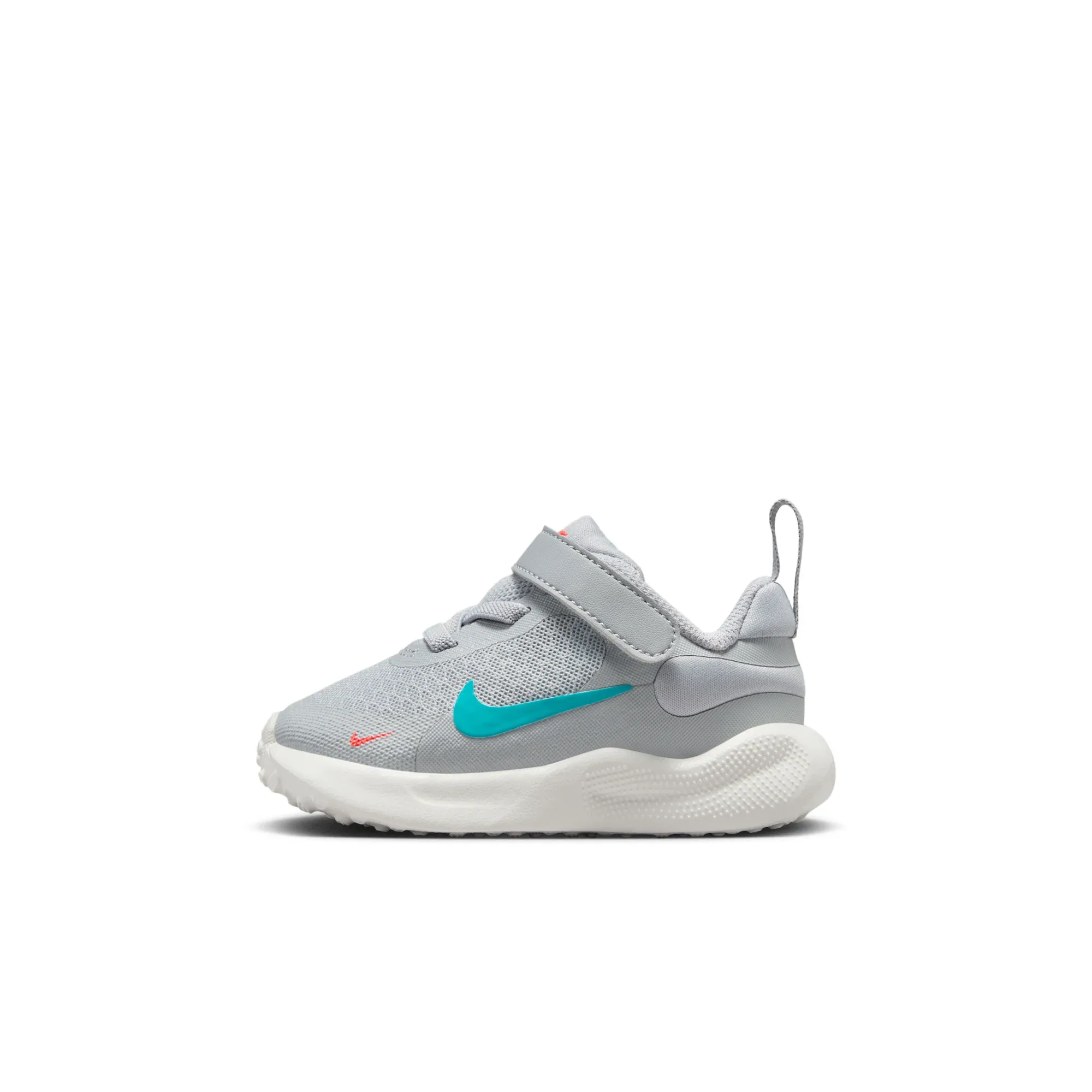 Nike Revolution 7