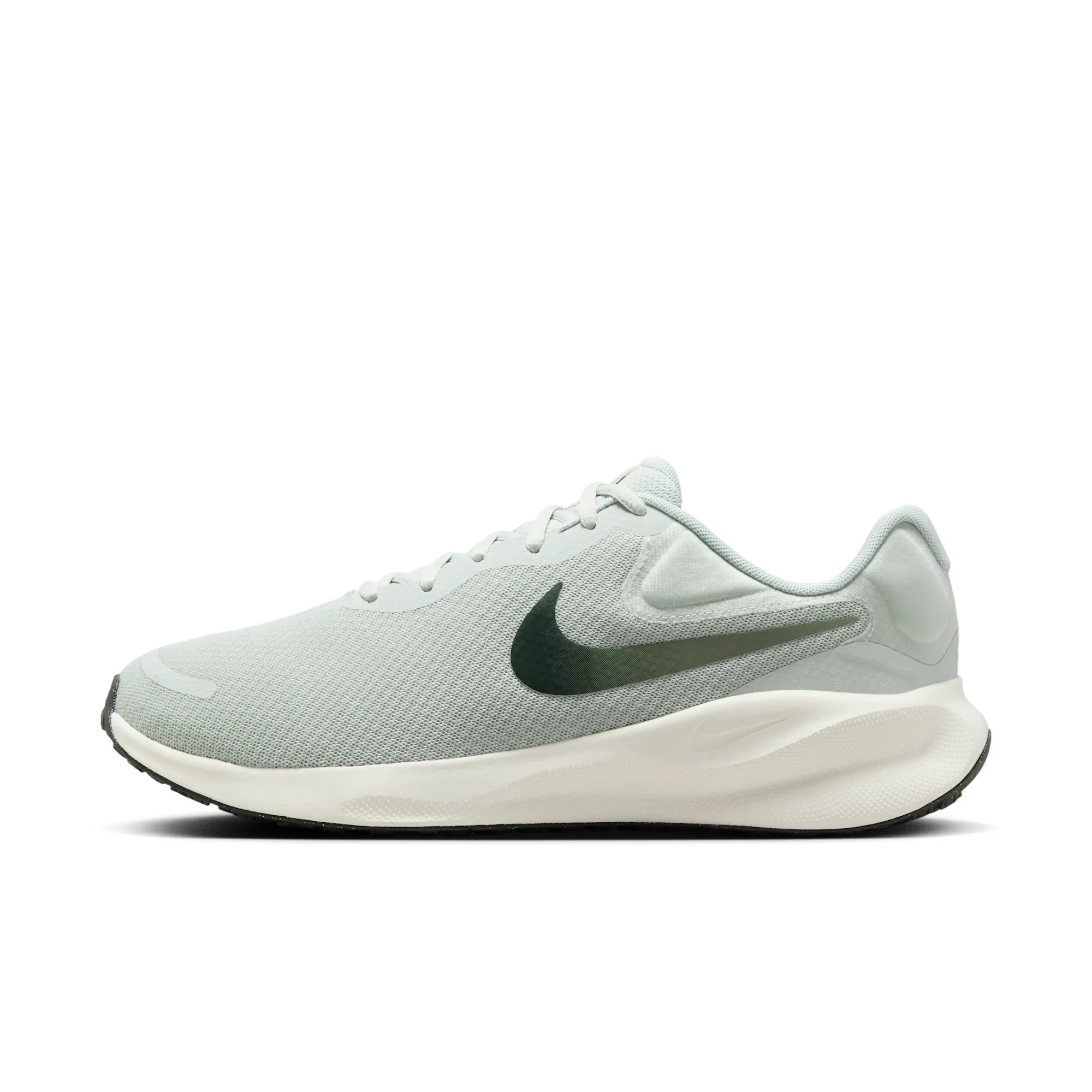 Nike Revolution 7