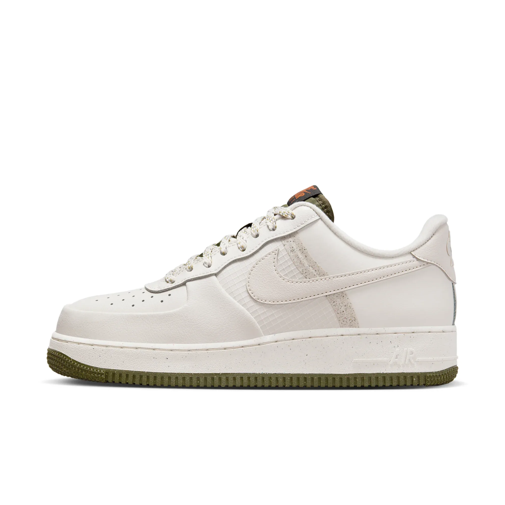 Nike Air Force 1 '07 LV8