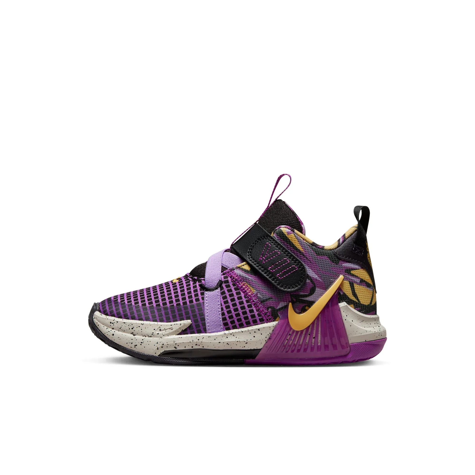 LeBron Witness 7 SE
