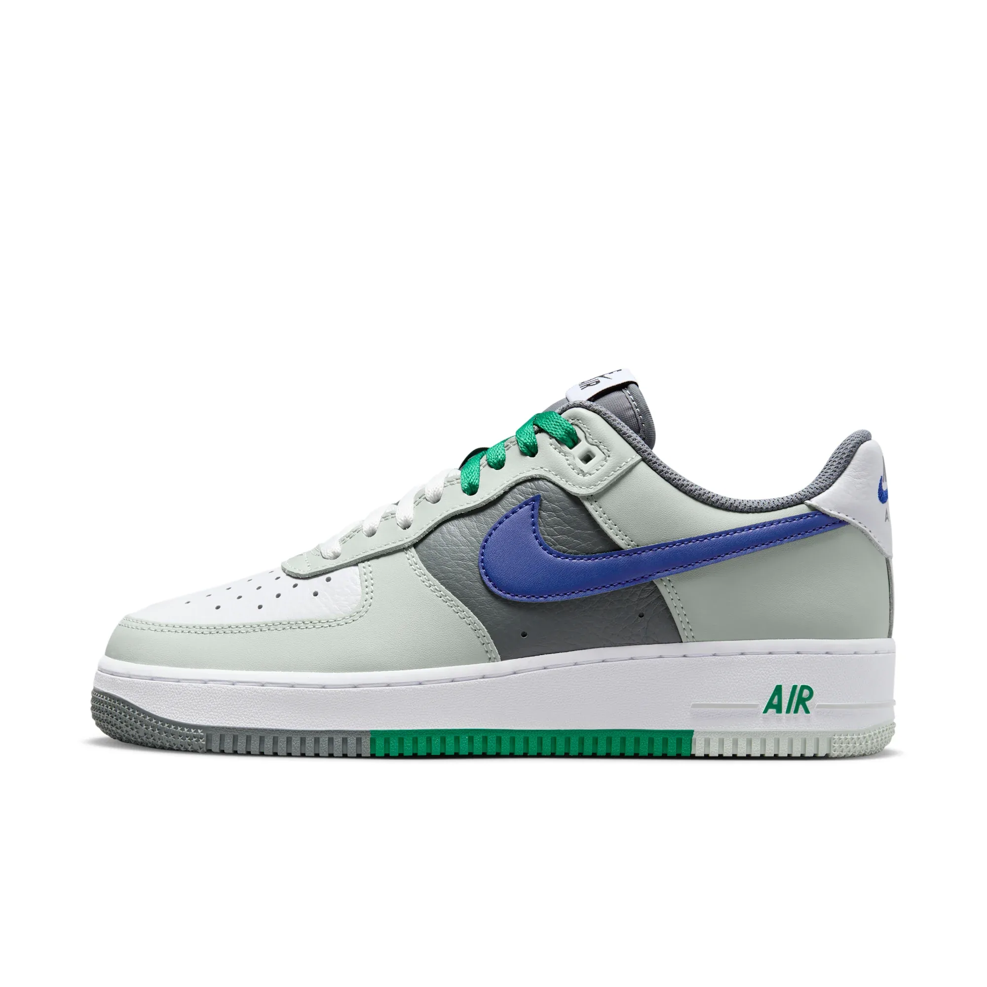 Nike Air Force 1 '07 LV8