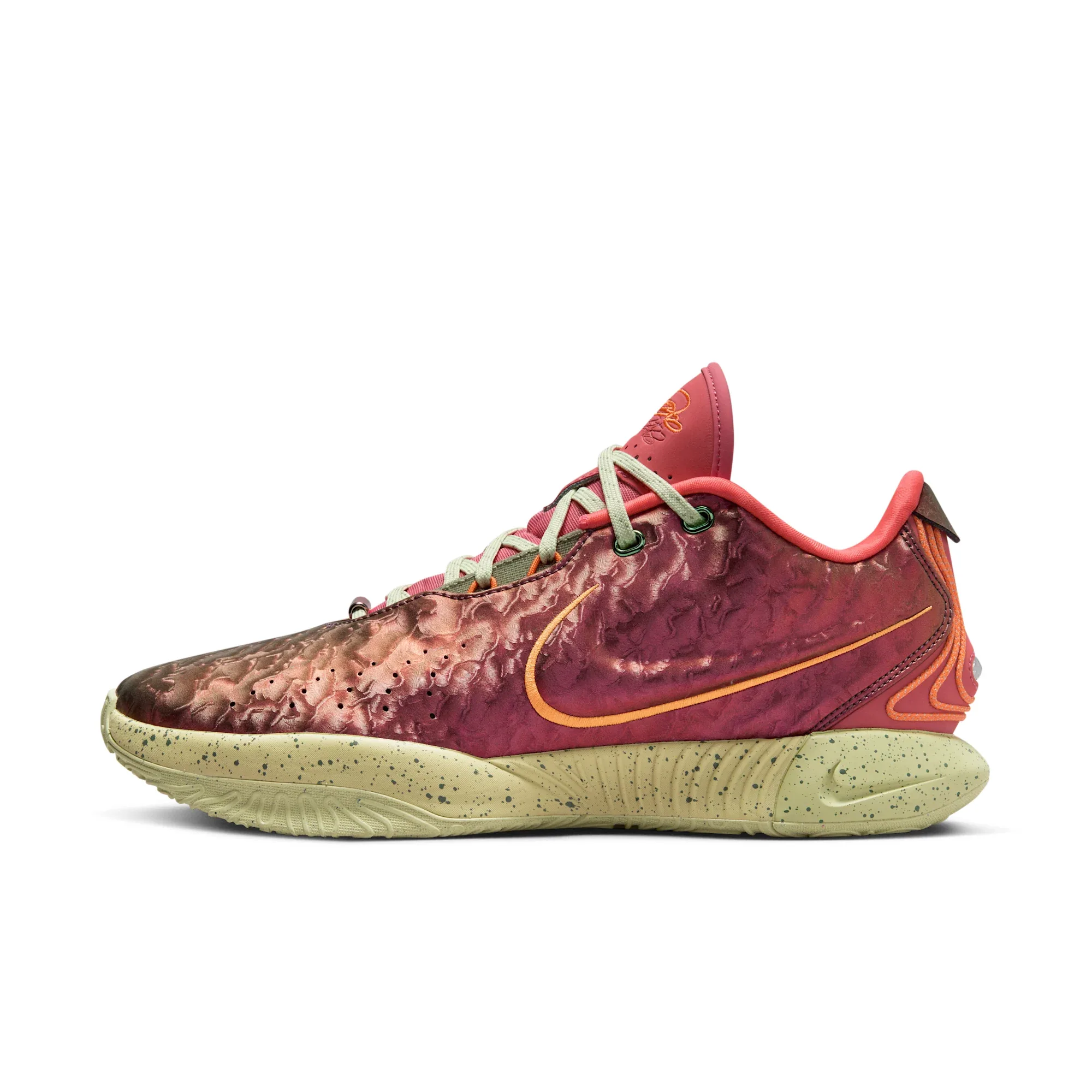 LeBron XXI "Queen Conch"