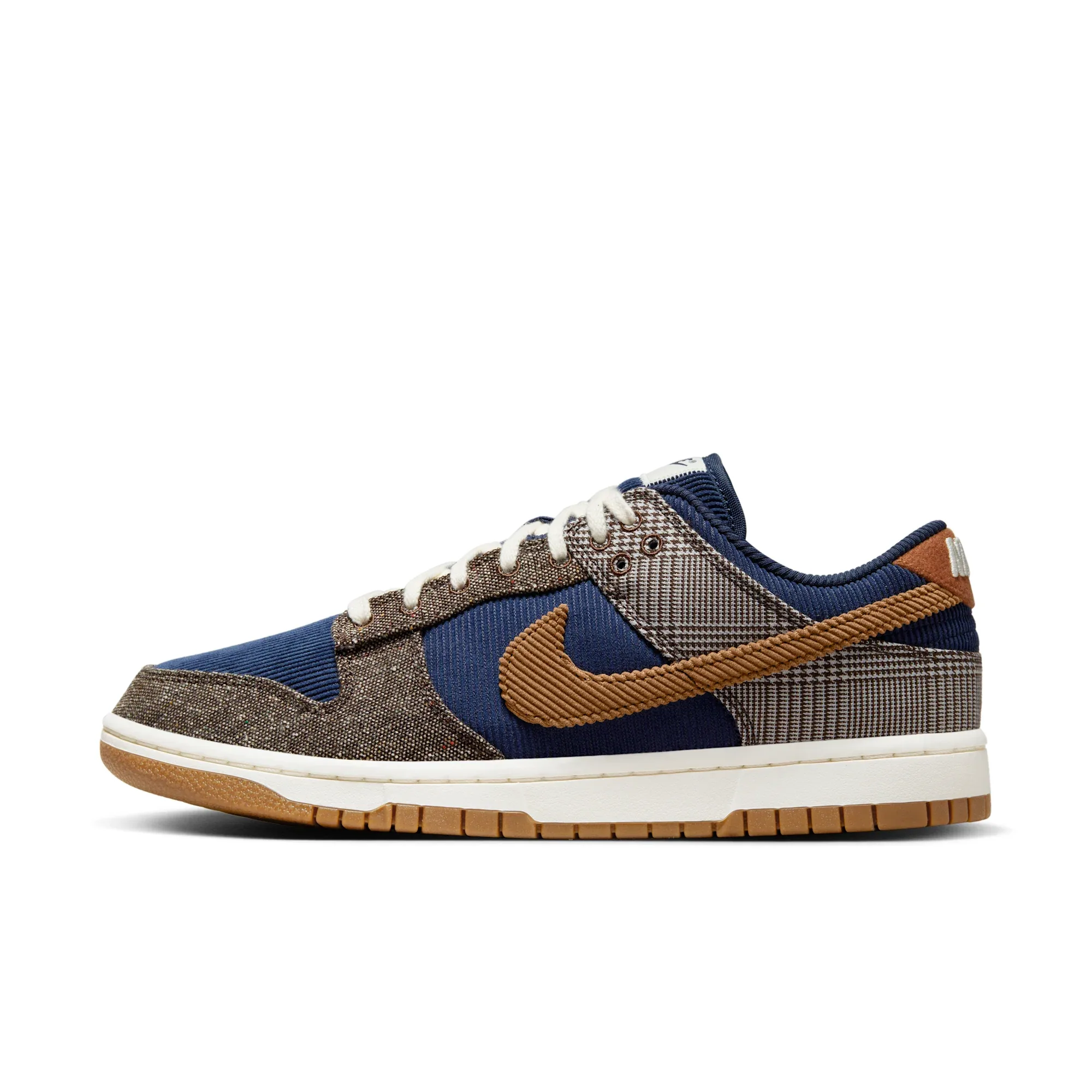 Nike Dunk Low Premium