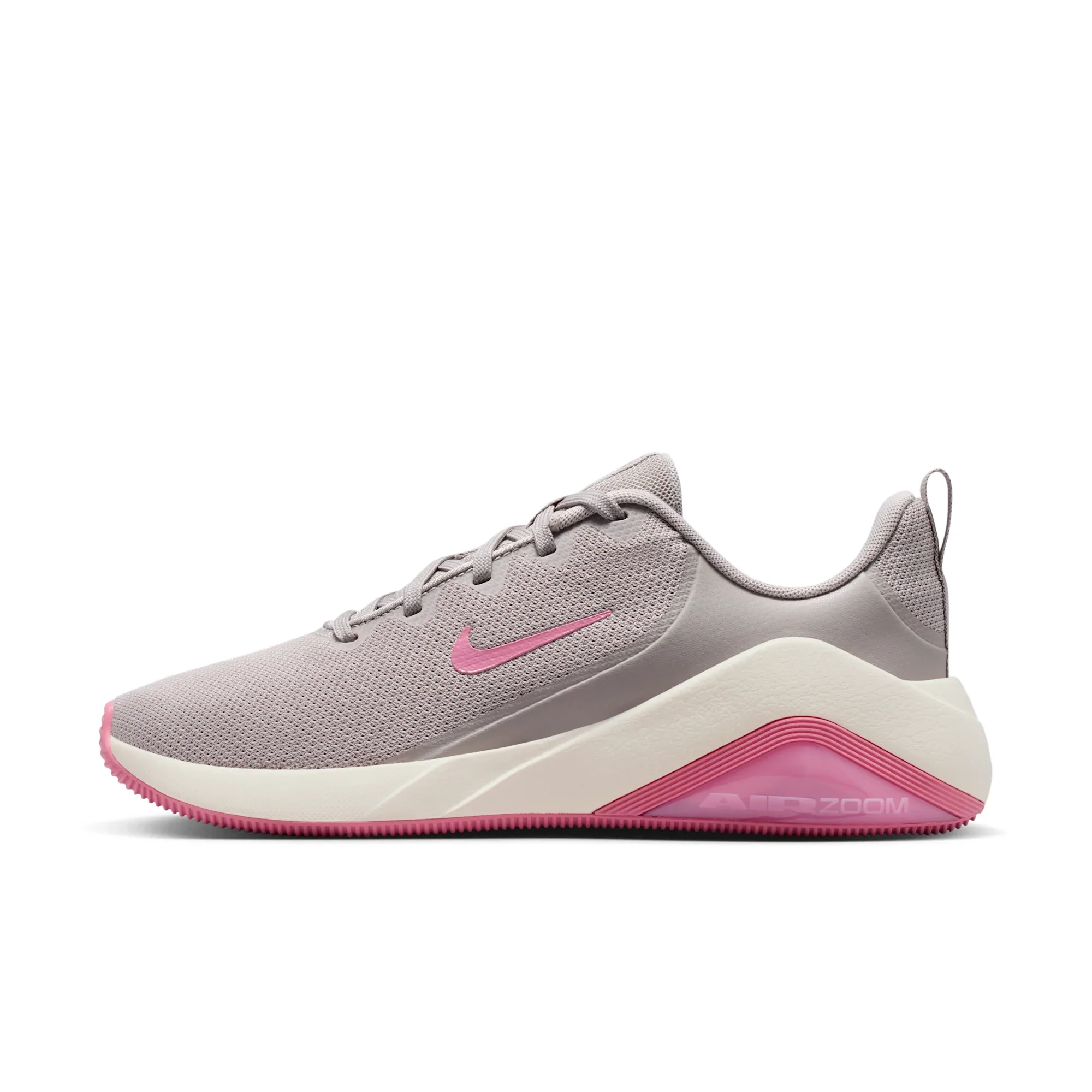 Nike Bella 7
