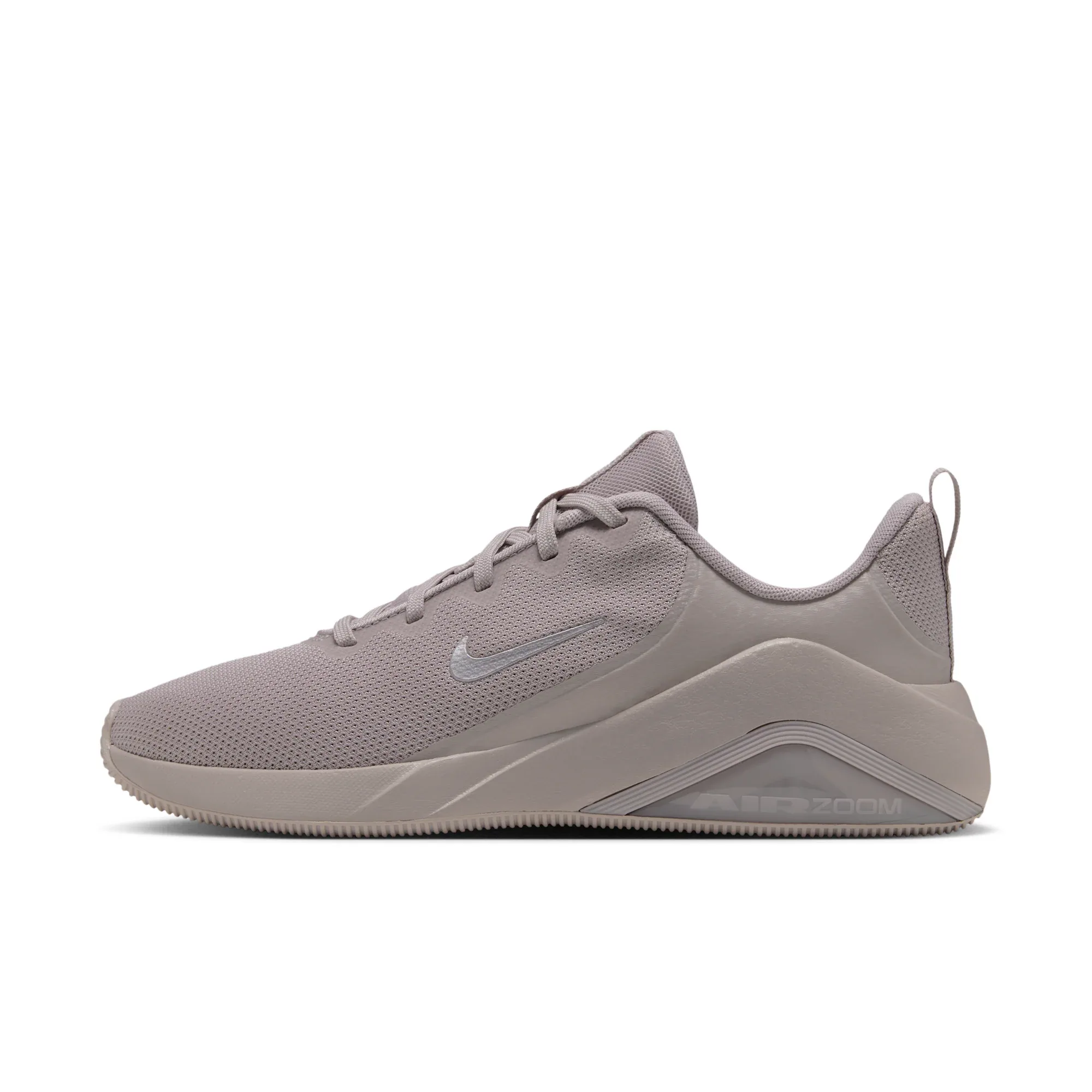 Nike Bella 7