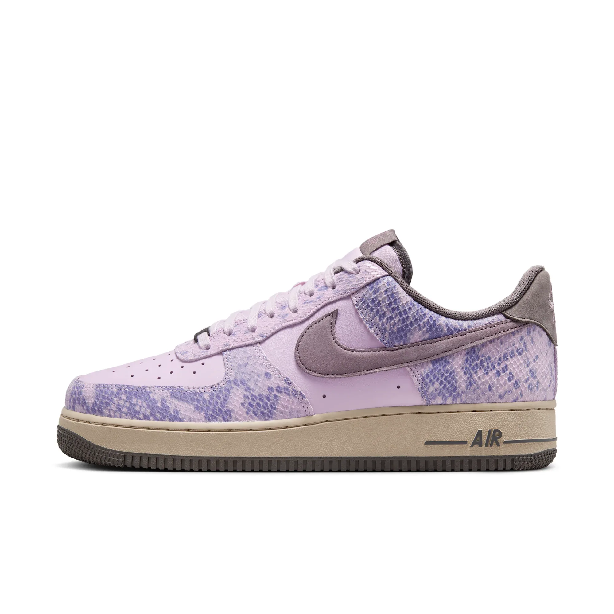 Nike Air Force 1 '07 LV8