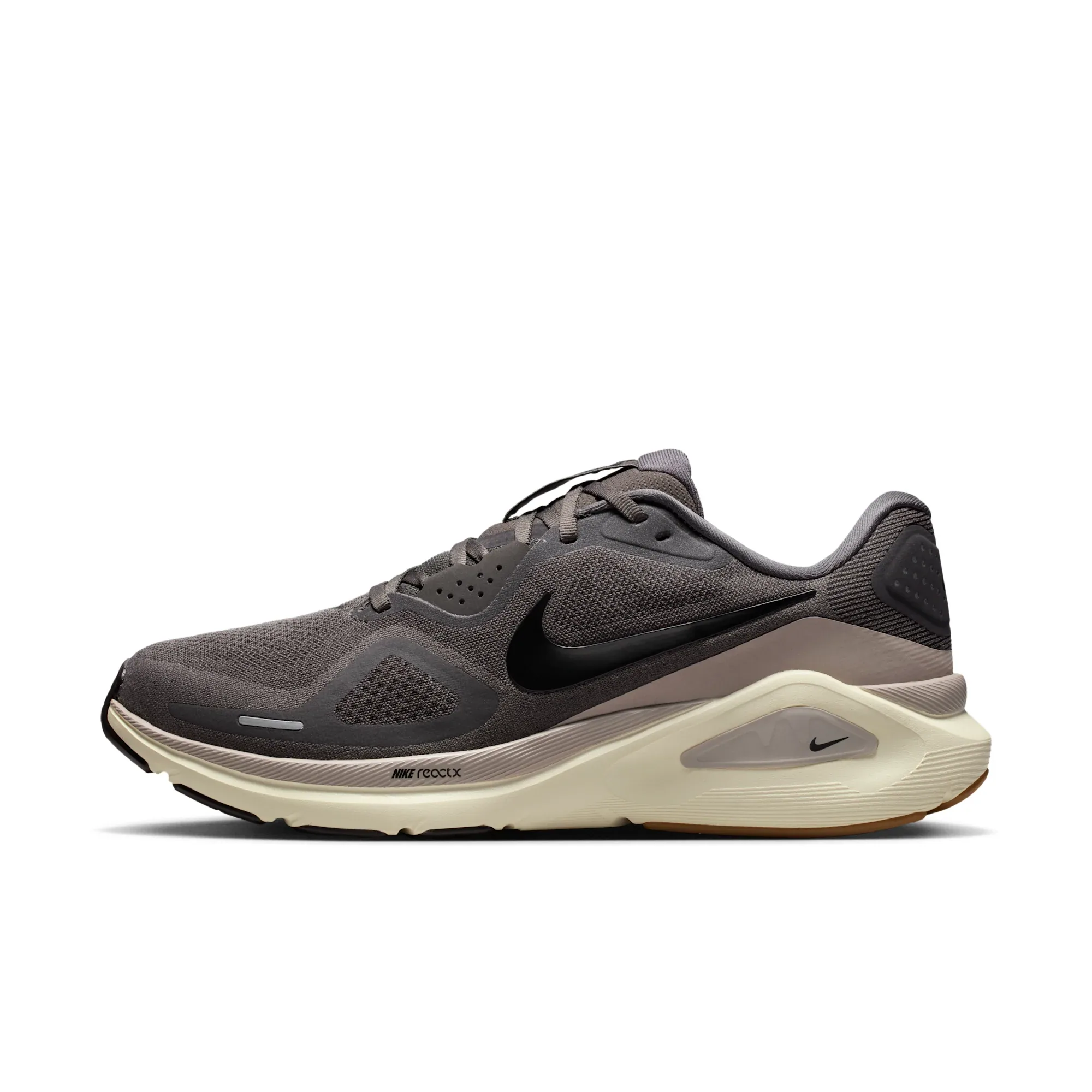 Nike Structure 26