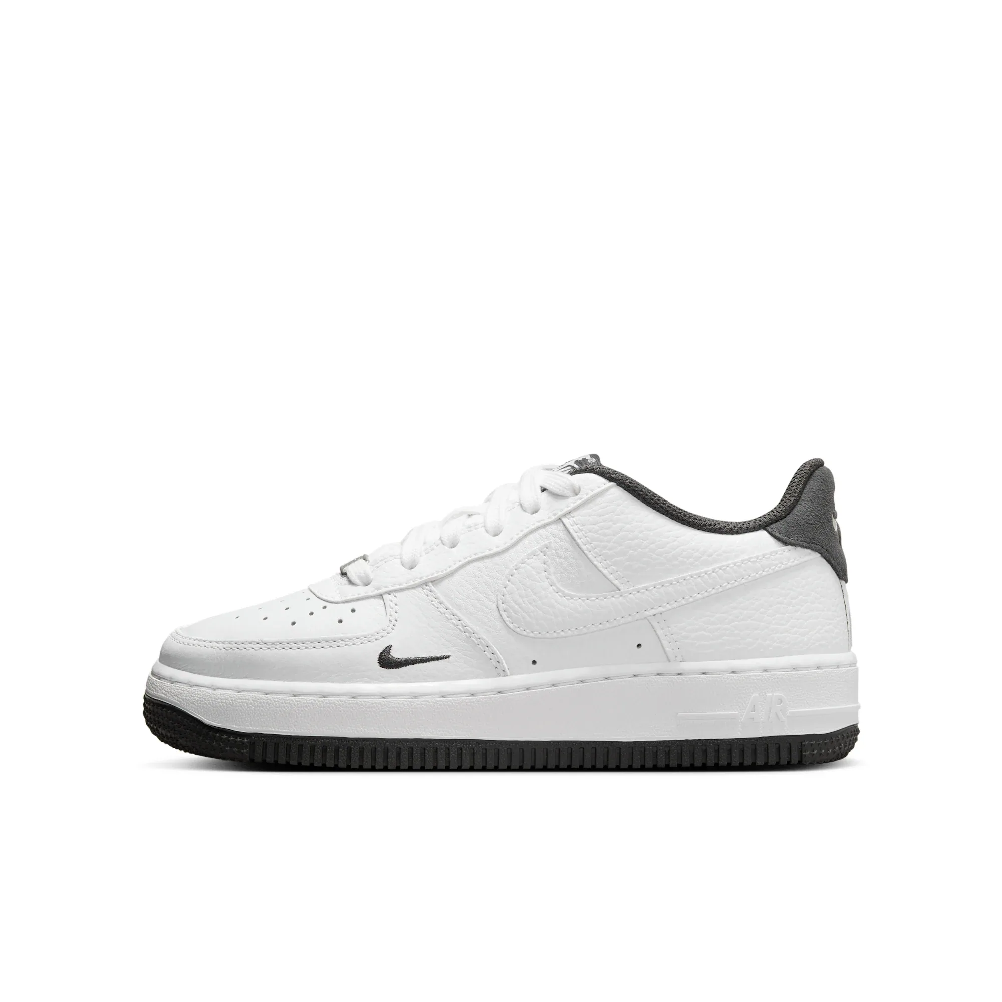 Nike Air Force 1 LV8