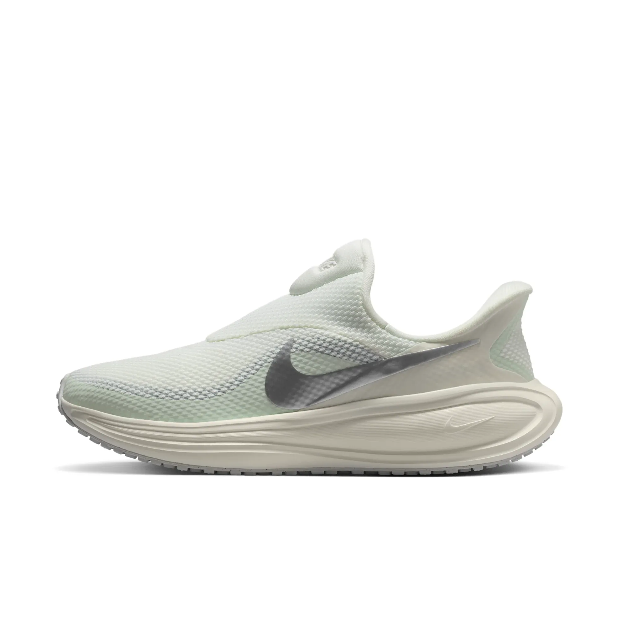 Nike Revolution 8 EasyOn