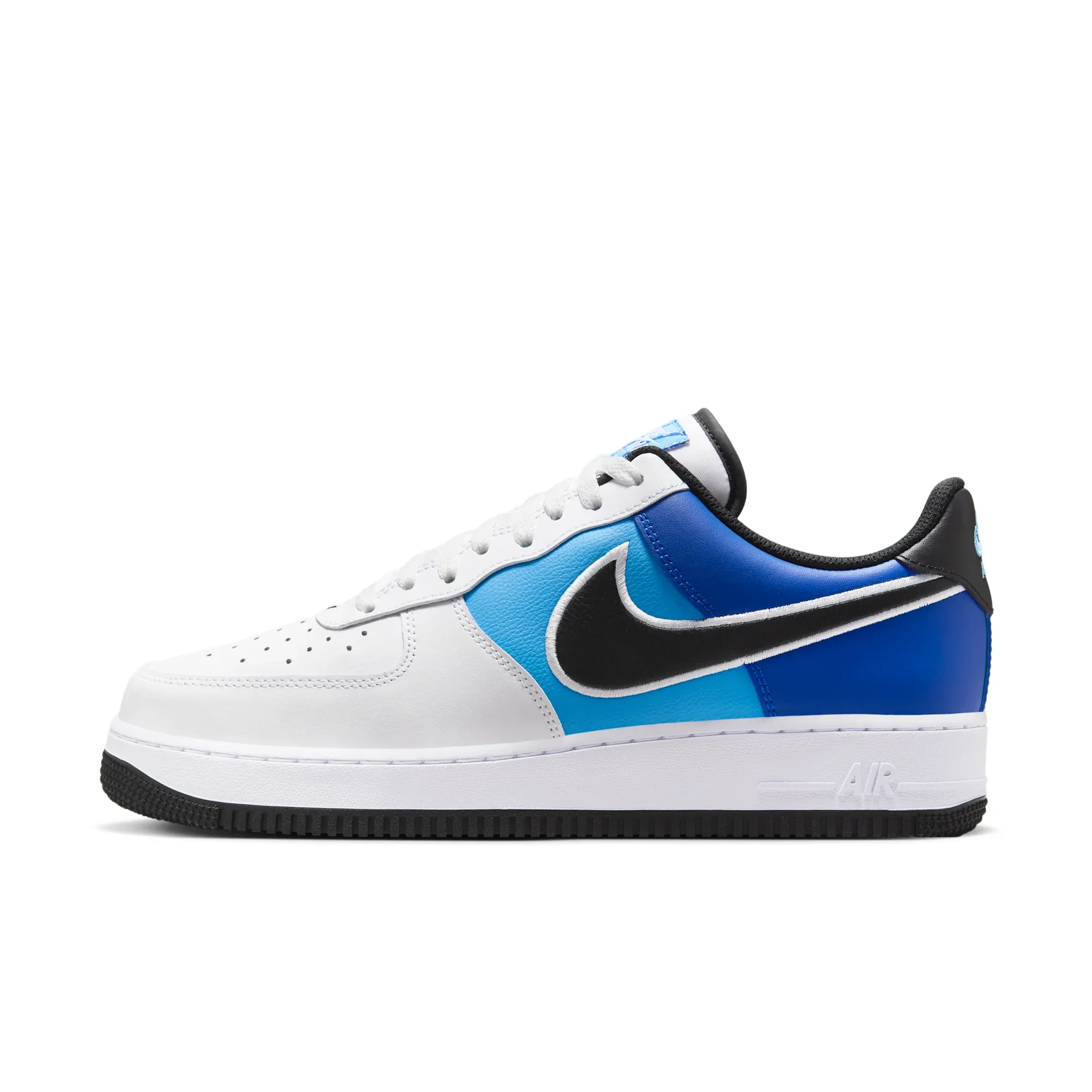 NIKE AIR FORCE 1 '07