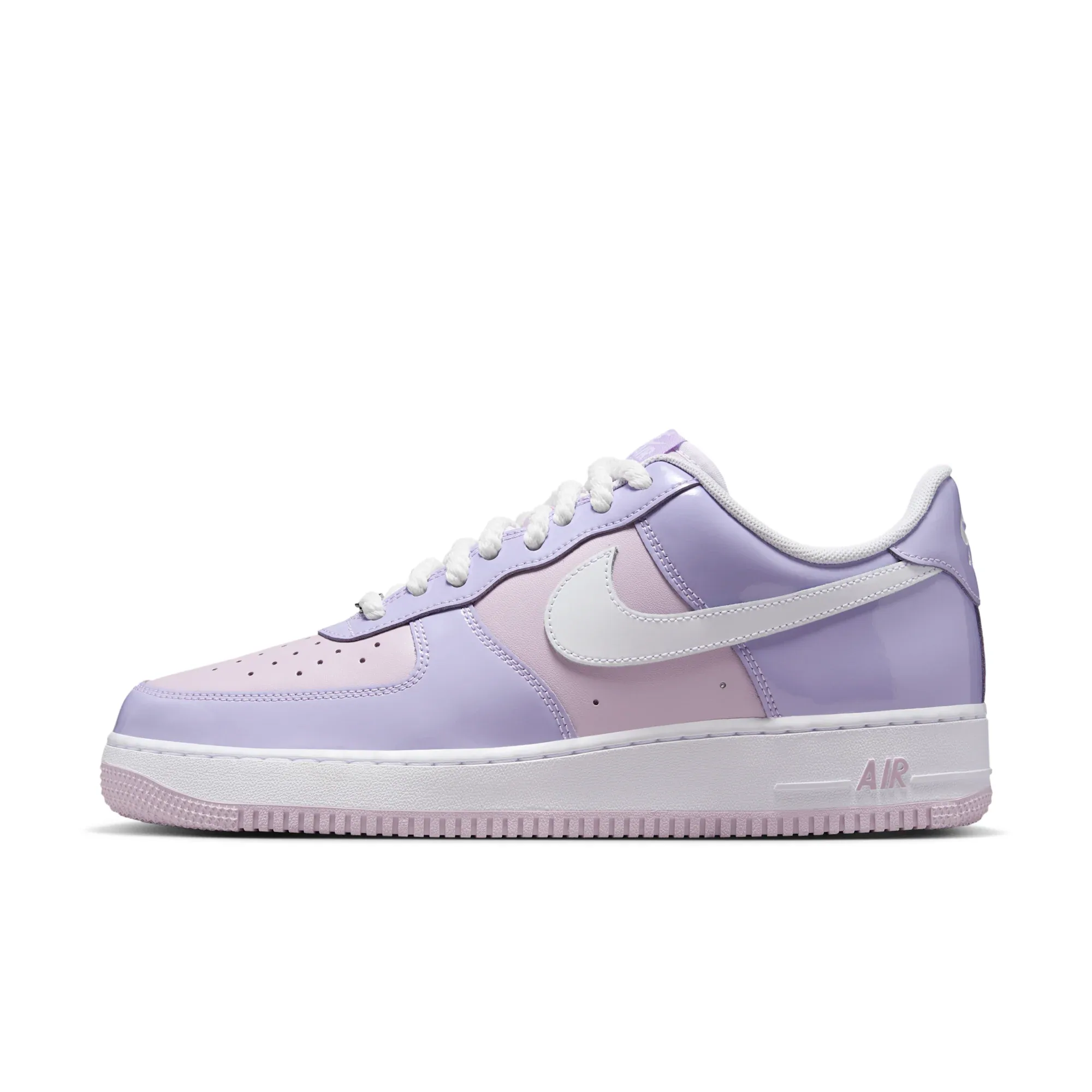 Nike Air Force 1 '07 LV8