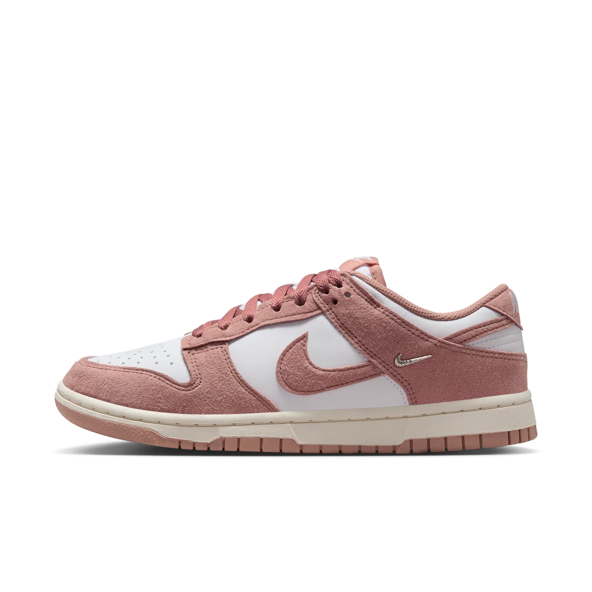 Nike Dunk Low Suede