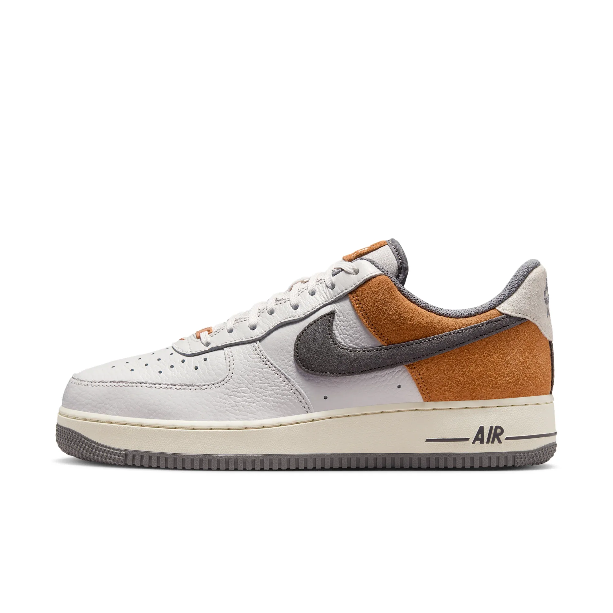 Nike Air Force 1 '07 LV8