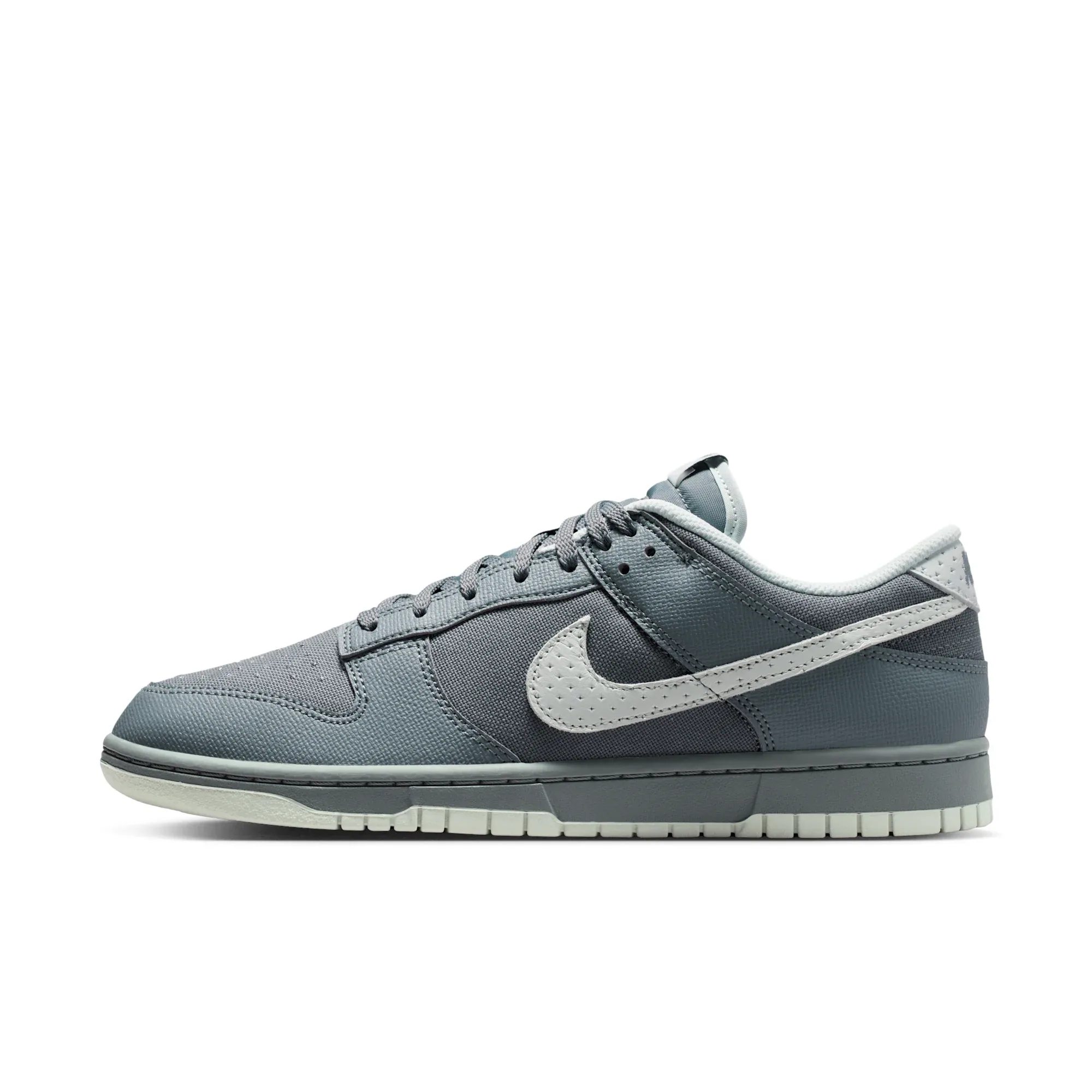 Nike Dunk Low Retro