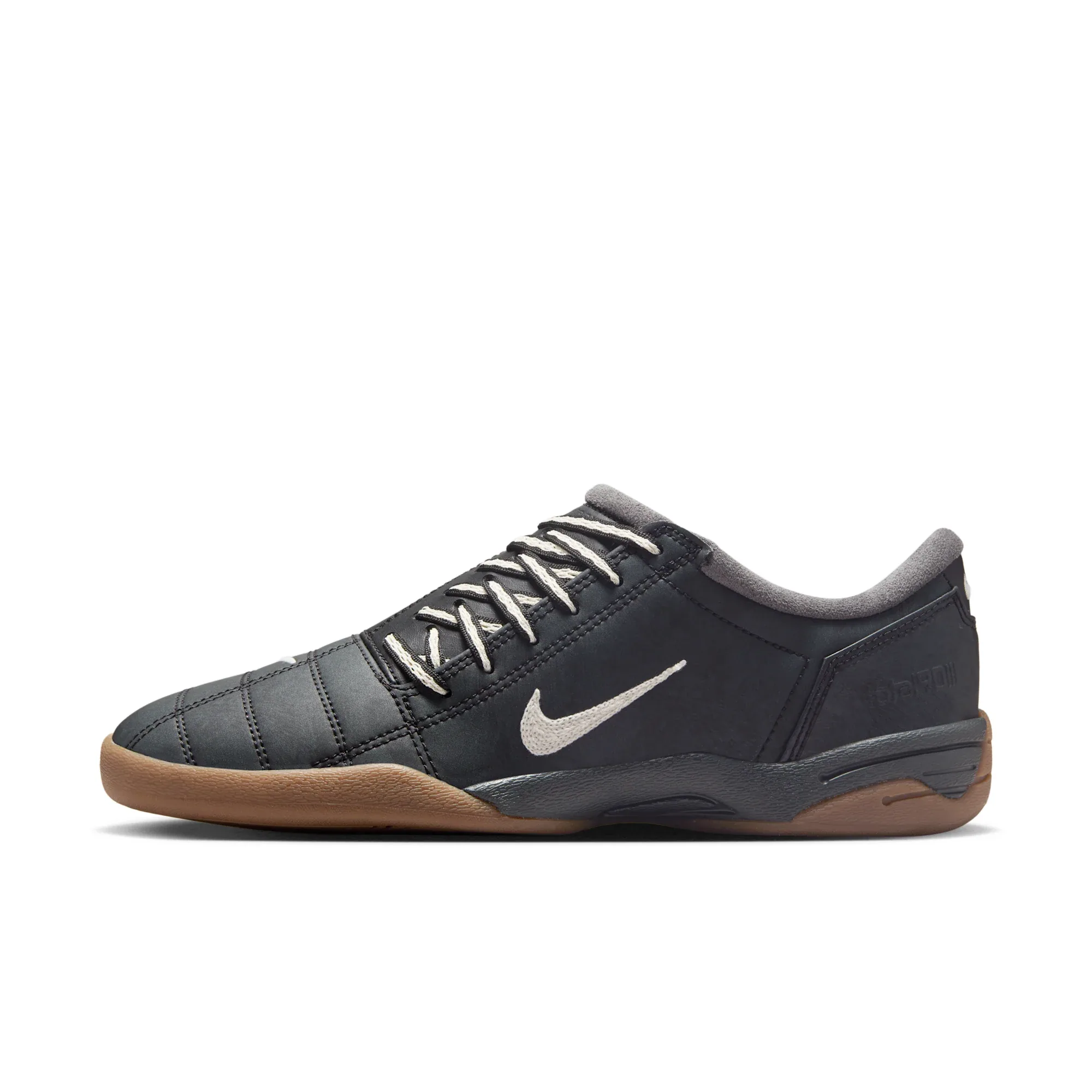 Nike Total 90