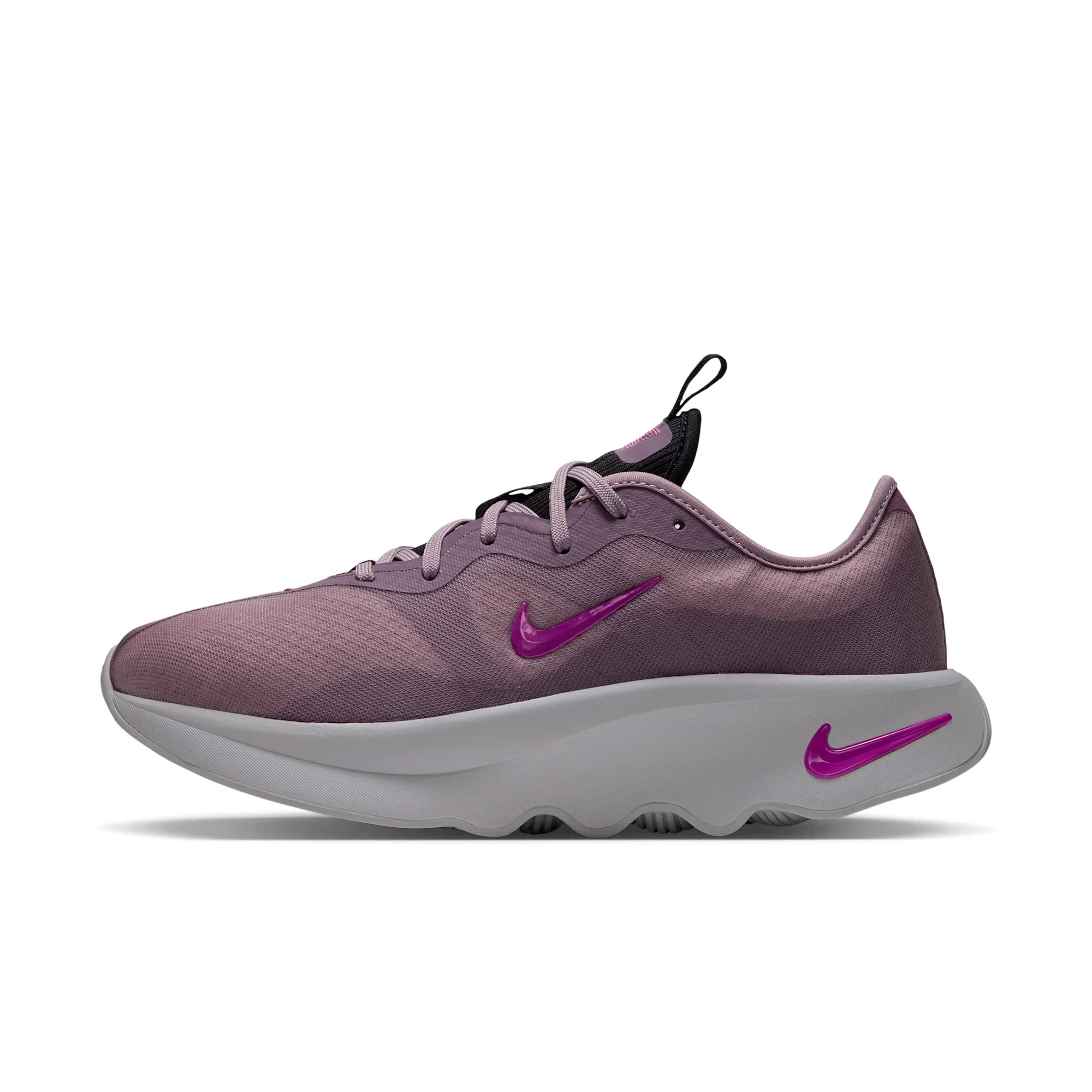 WMNS NIKE MOTIVA 2
