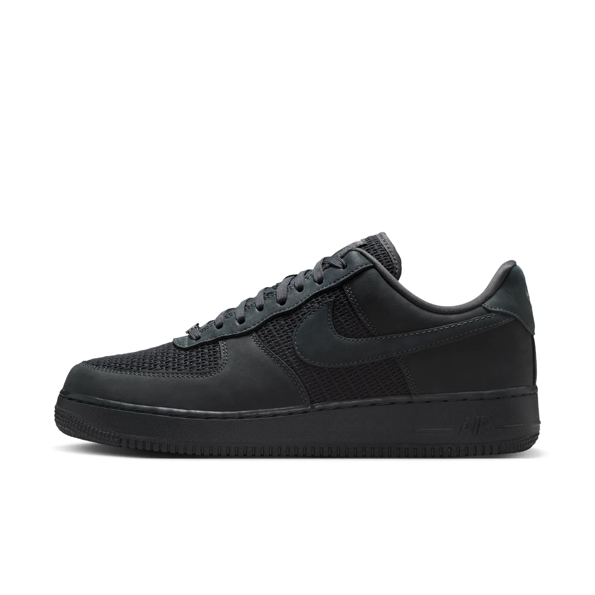 Nike Air Force 1 '07 LV8