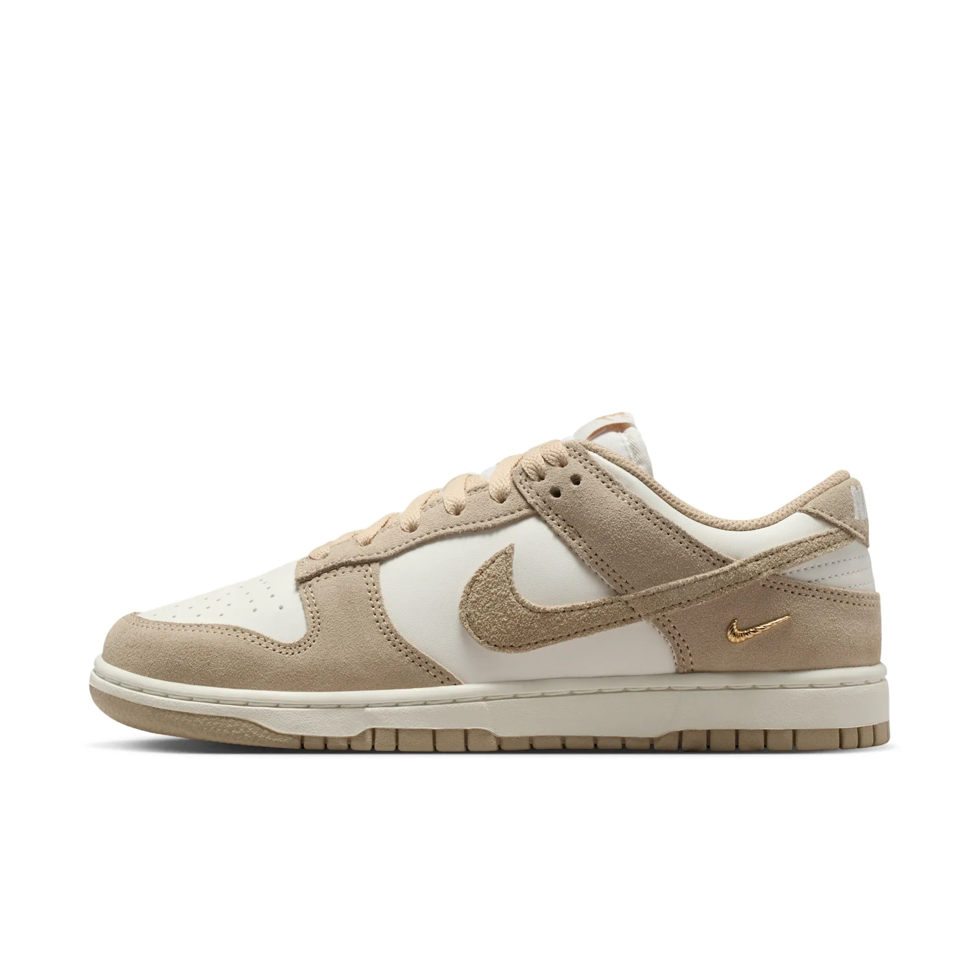 Nike Dunk Low Suede