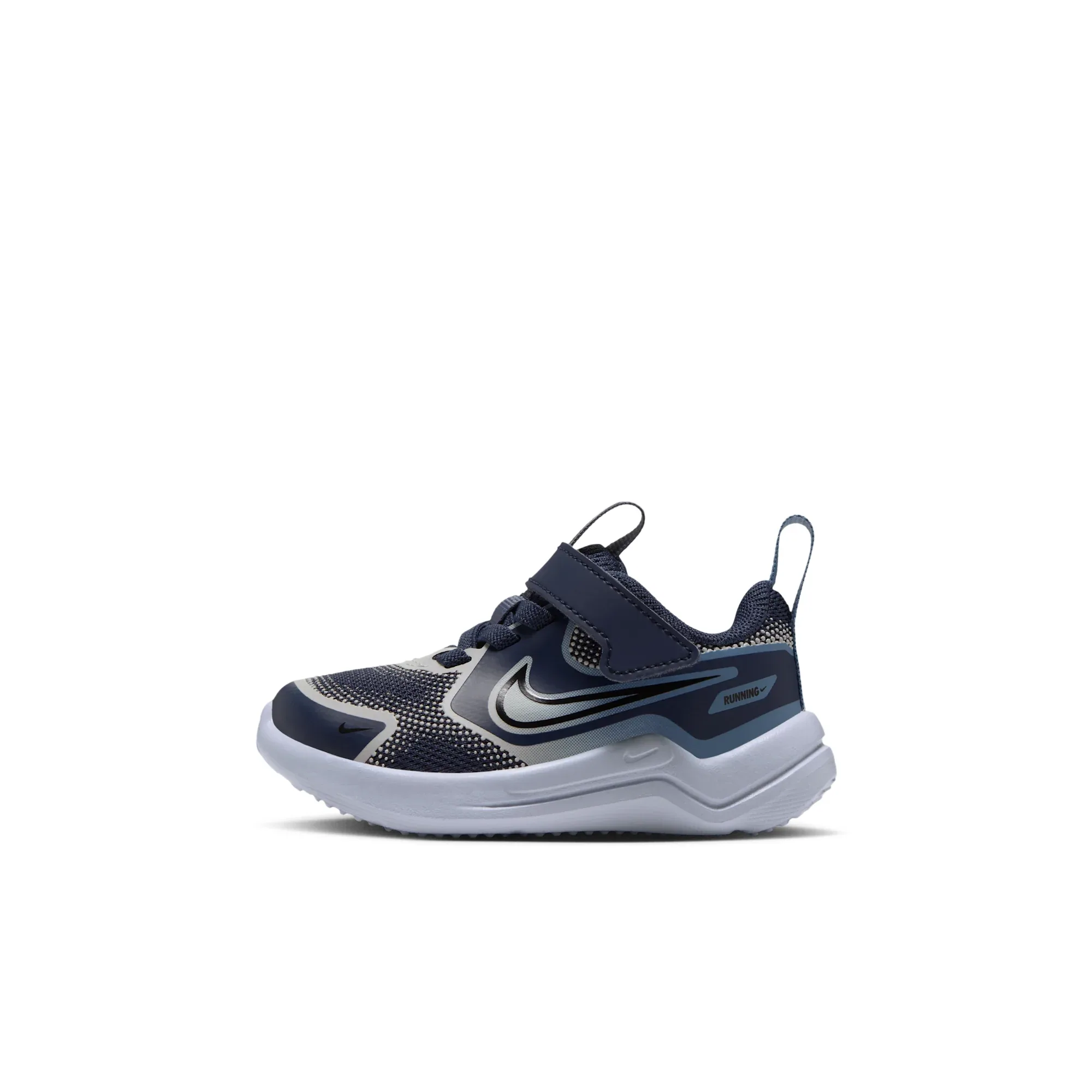 Nike Cosmic Runner