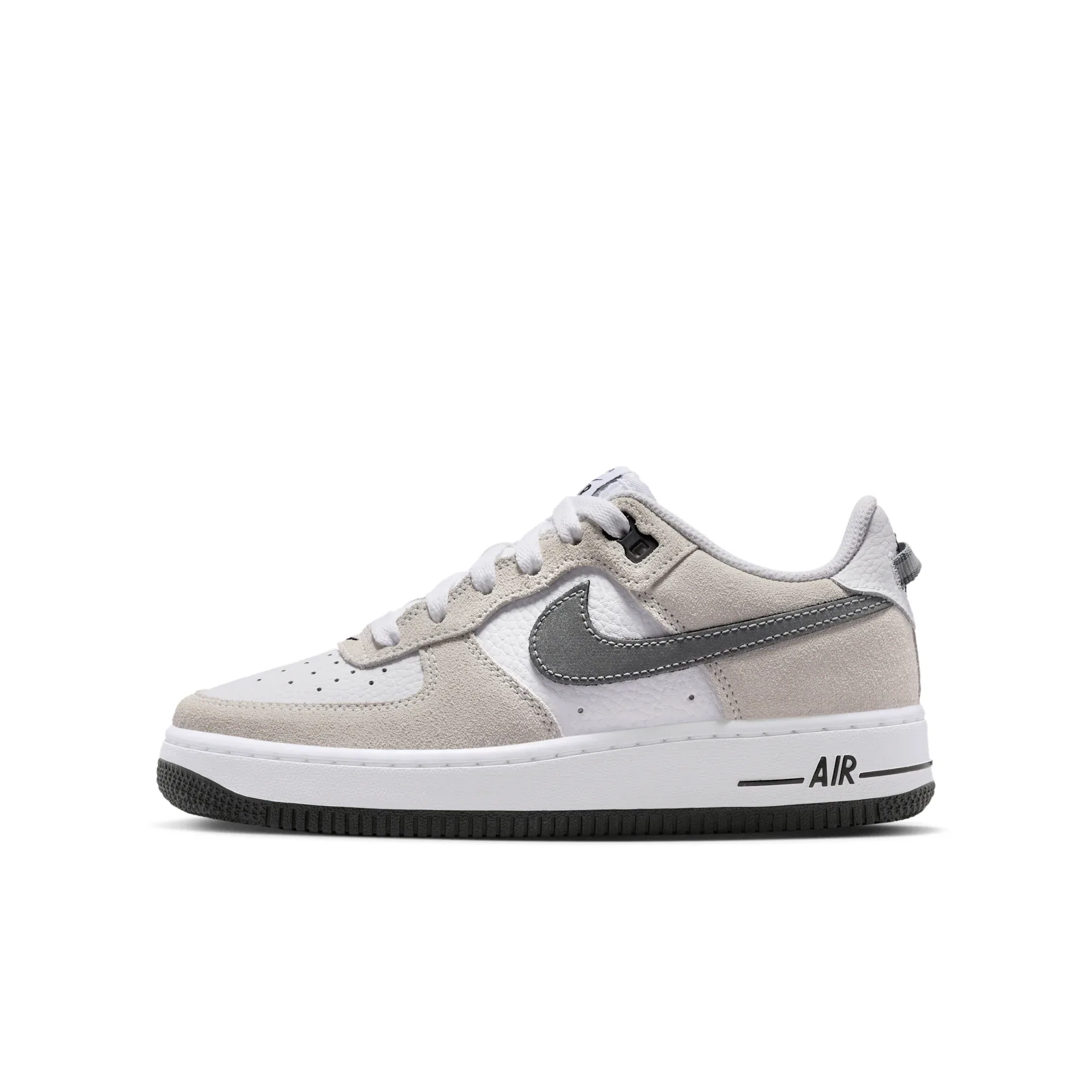 Nike Air Force 1 LV8
