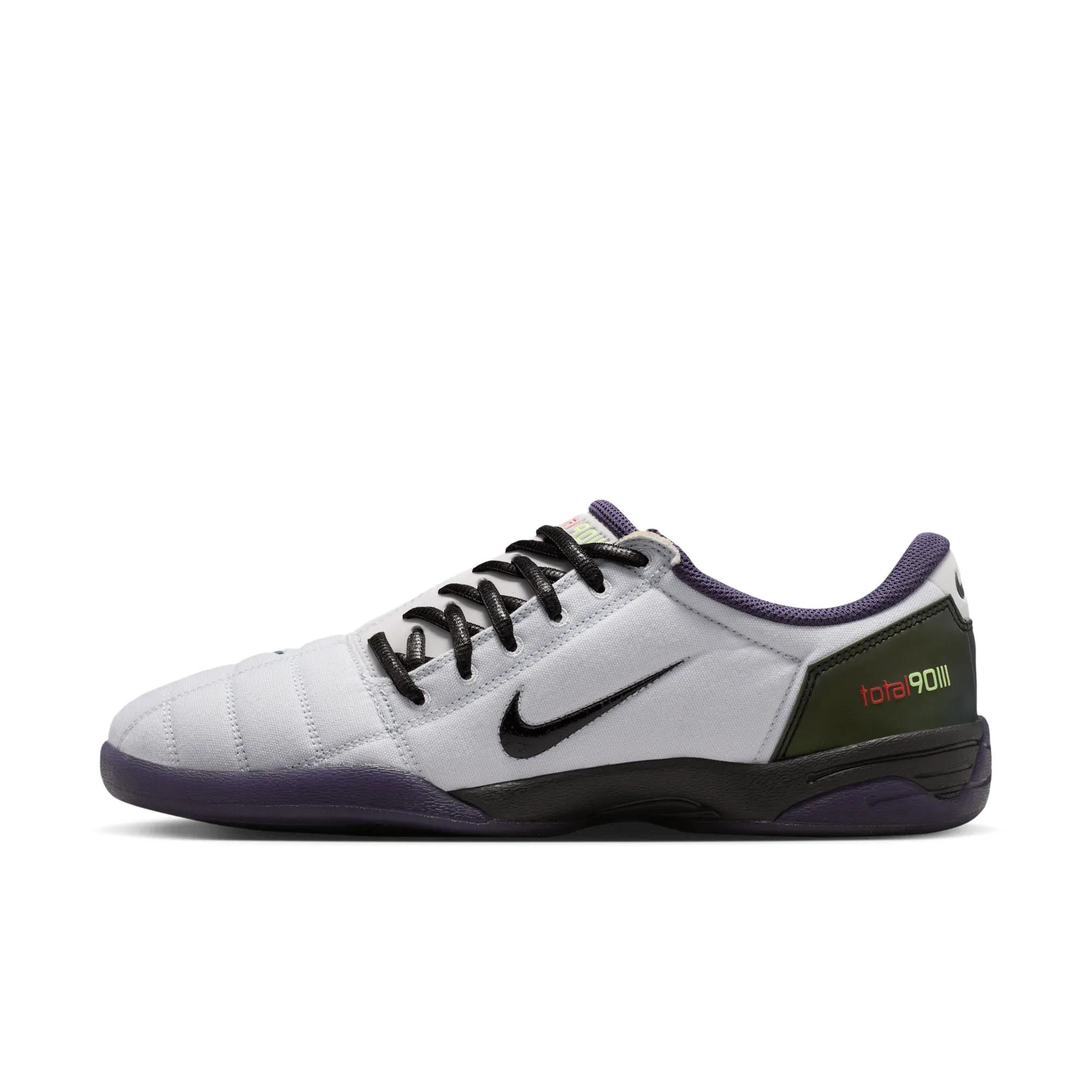 Nike Total 90 SE