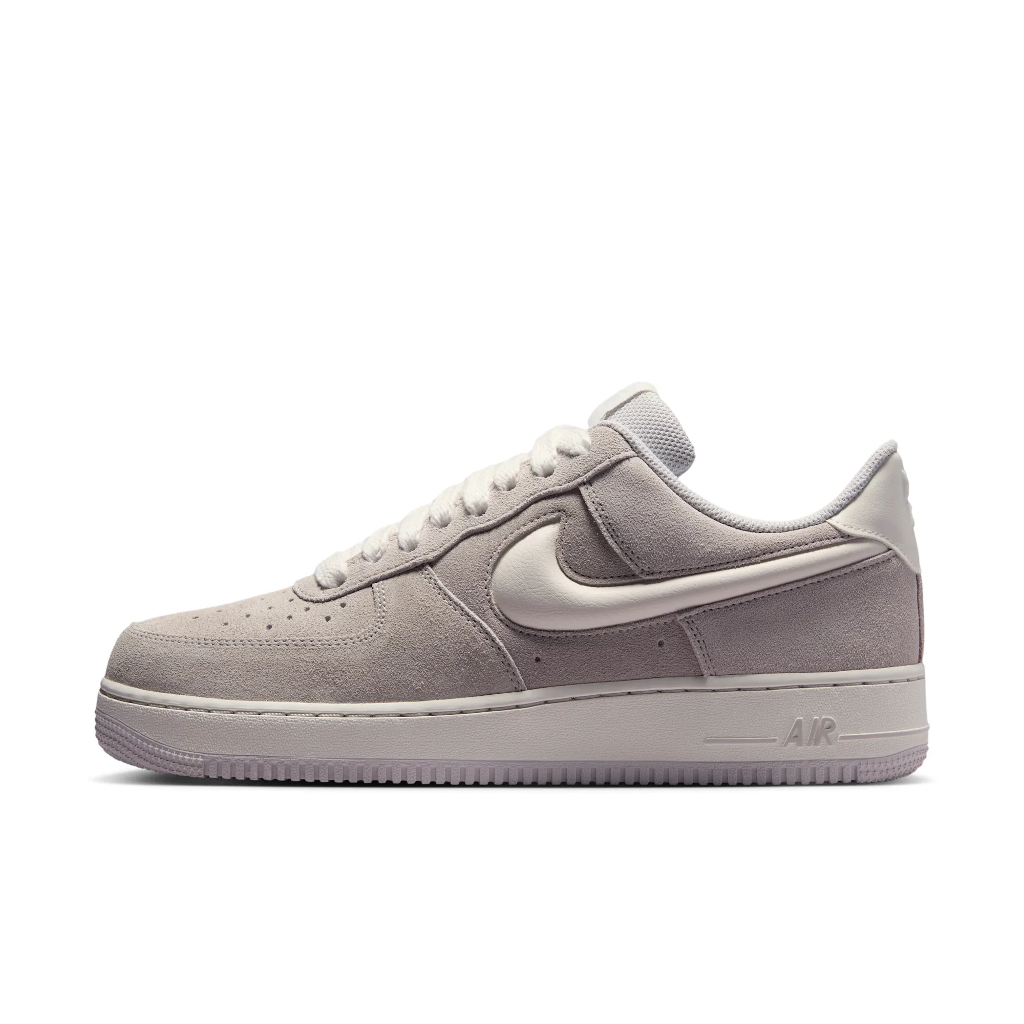 Nike Air Force 1 '07 LV8