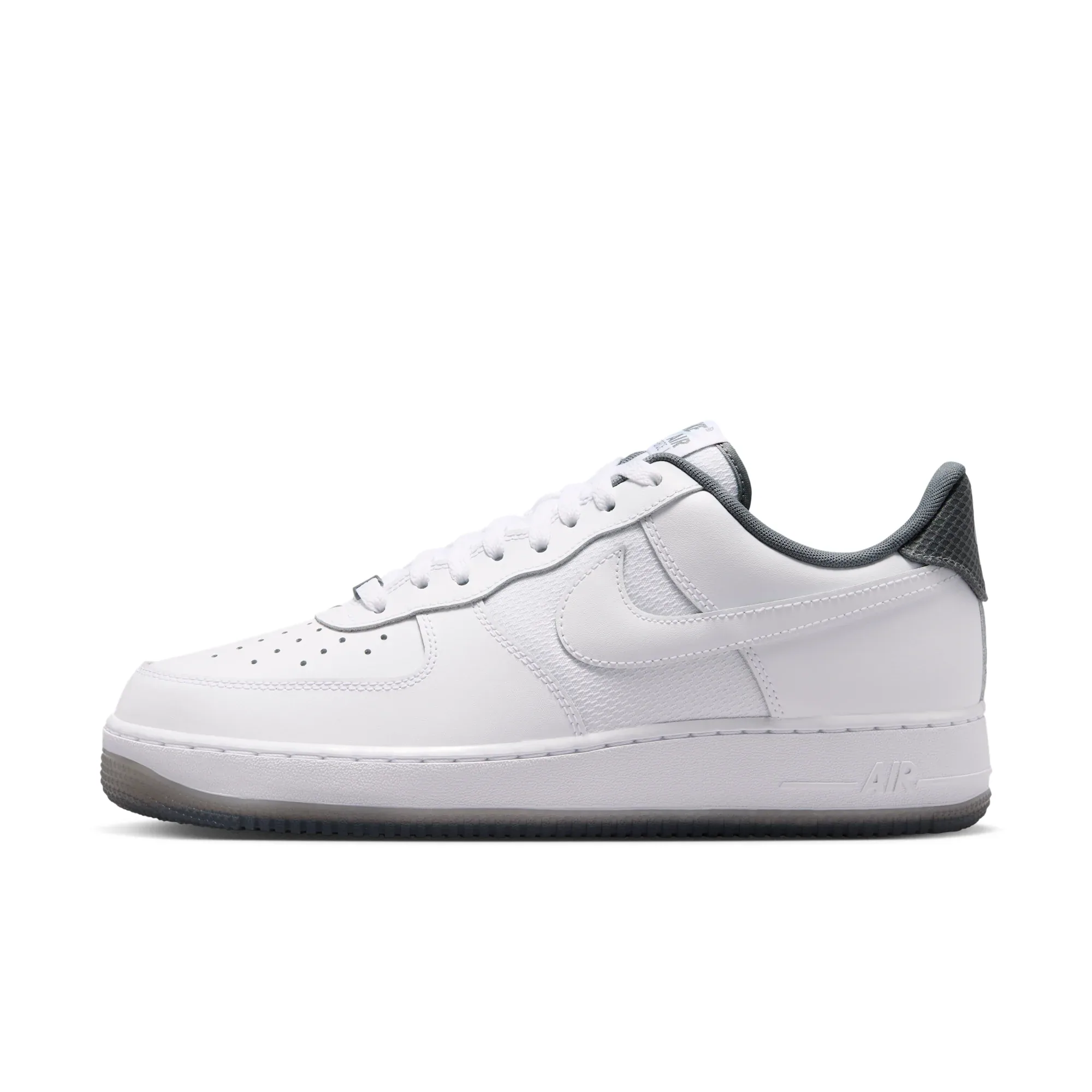NIKE AIR FORCE 1 '07 LV8